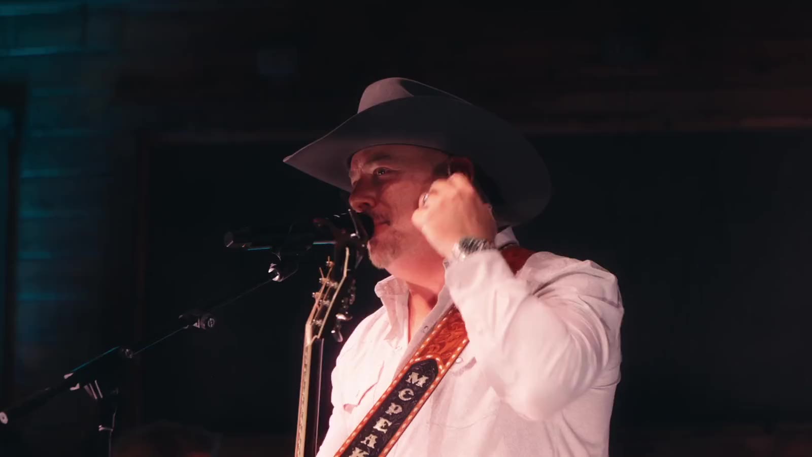 Ben McPeak performing live